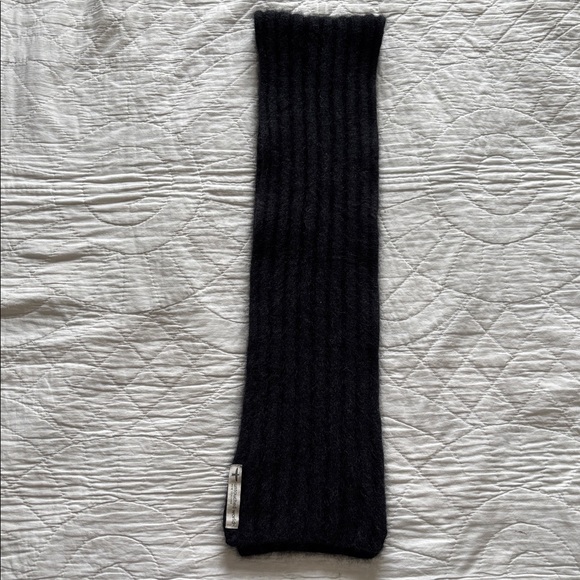 Untouched World Ribbed Scarf - Picture 5 of 8